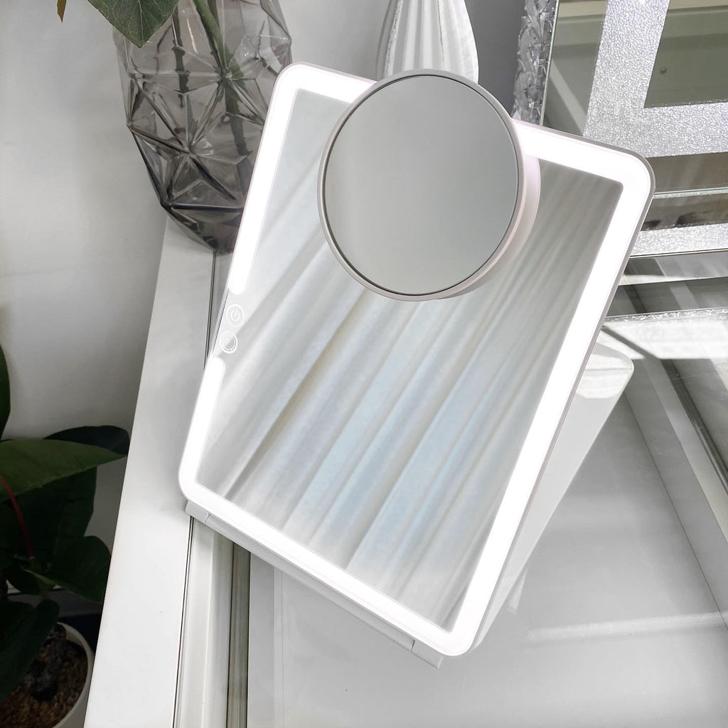VC LED TRAVEL MIRROR Vanity Collections